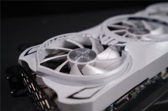 全民AI游戏时代到来！耕升 RTX 4070 SUPER助SDR游戏HDR化(图19)